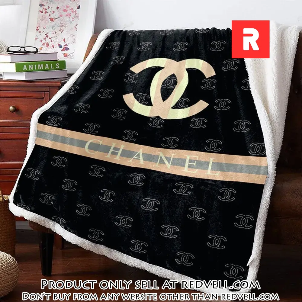 Chanel yellow logo black luxury brand premium blanket fleece home decor rv3906816